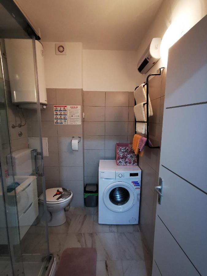 Ema Studio Apartman Karlovac Esterno foto